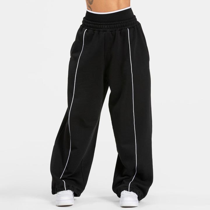 Motion Sculpt Wide-Leg Pants