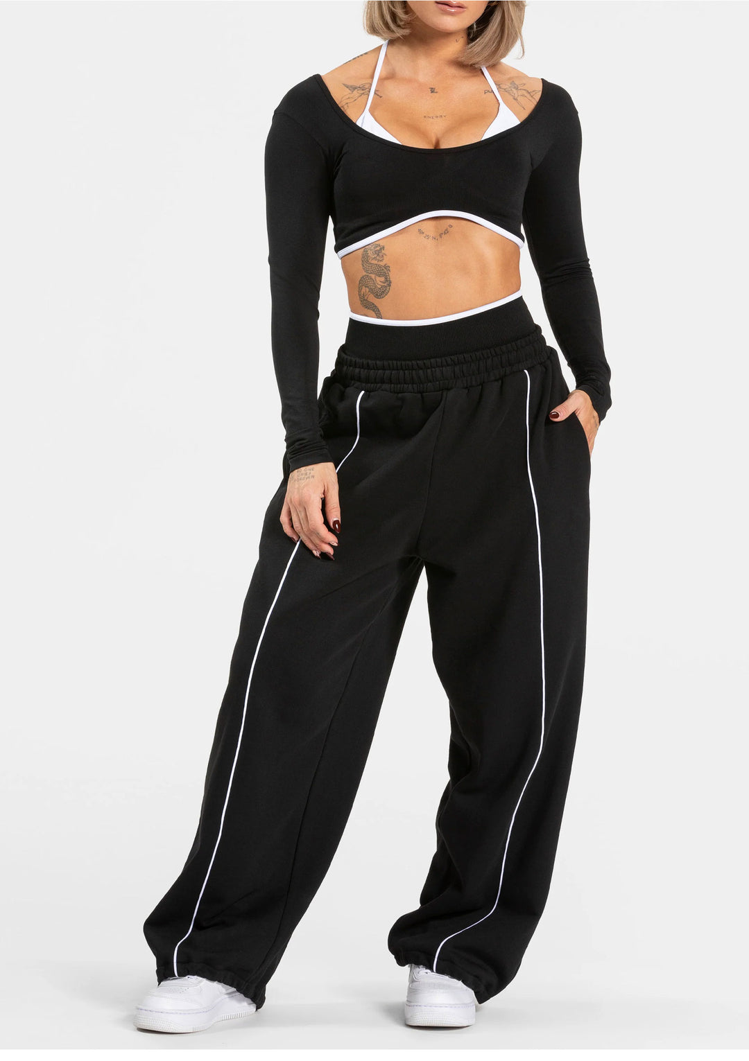 Motion Sculpt Wide-Leg Pants