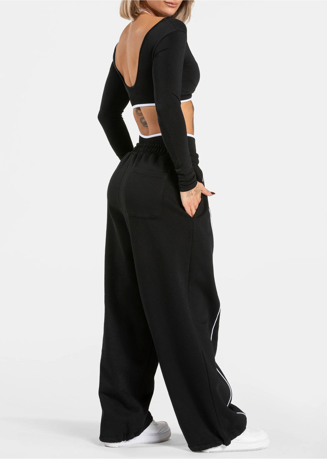 Motion Sculpt Wide-Leg Pants
