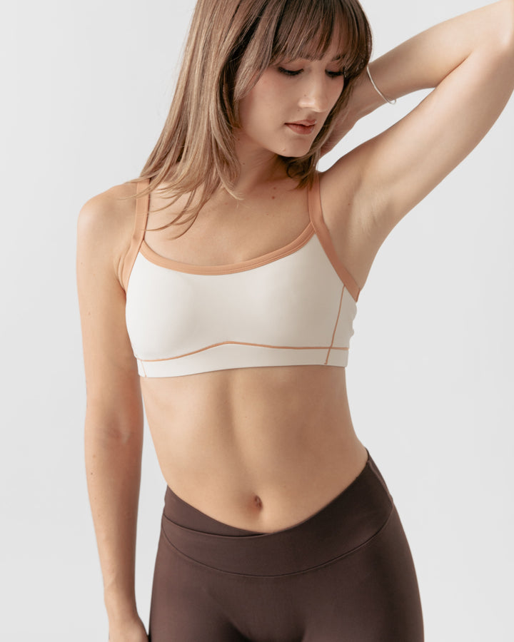 Scoop-neck Sports Bra