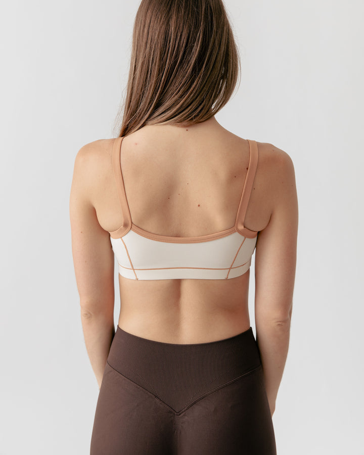 Scoop-neck Sports Bra