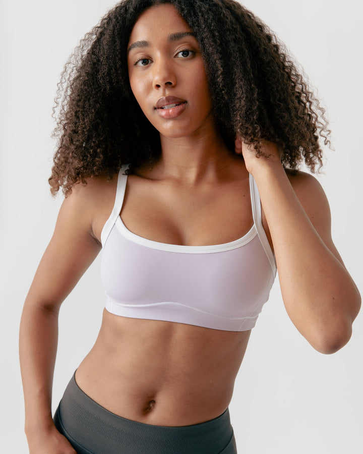 Scoop-neck Sports Bra